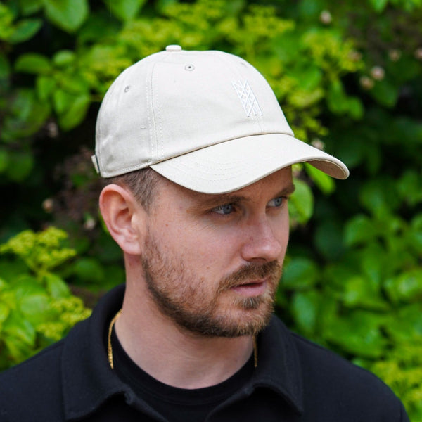 Web of Wyrd cap - Sandfarvet/hvid