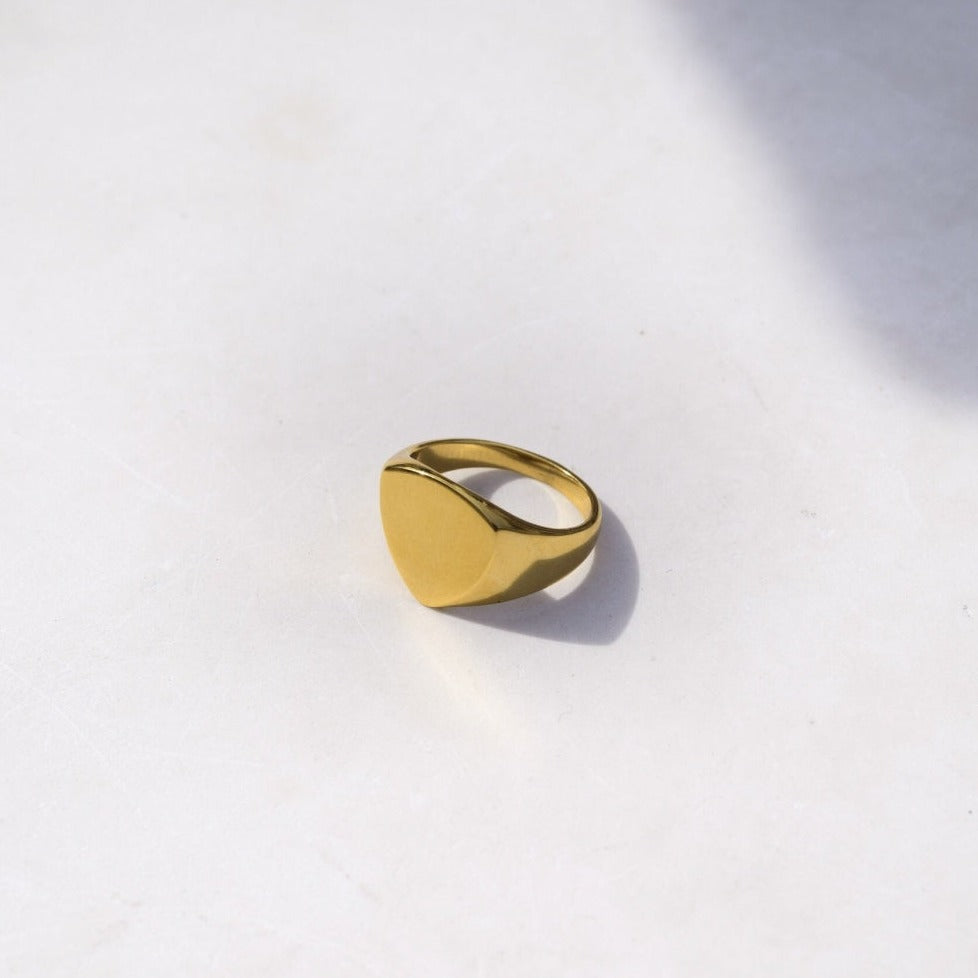 Classic Polygon Signature - Guldtonet ring